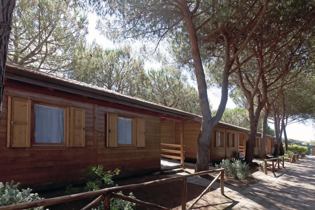 Camping Village Oasi *